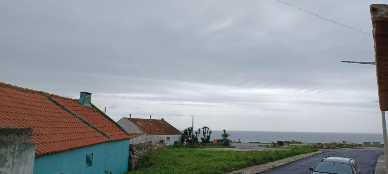 Swordfish Beach House Peniche Exterior photo